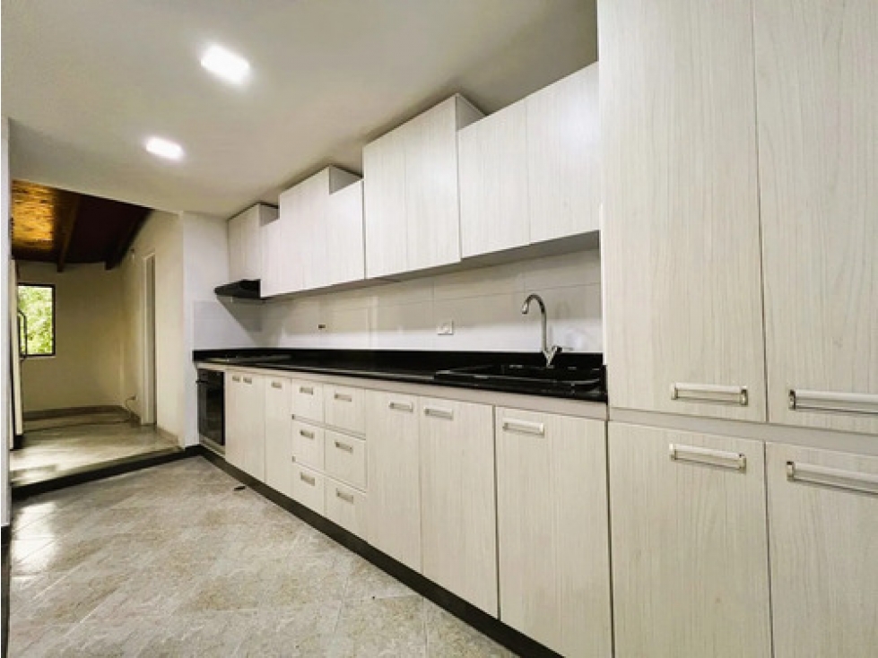 Apto en venta Vegas de Zúñiga Envigado 138 m², 3 hab + servicio — foto 4