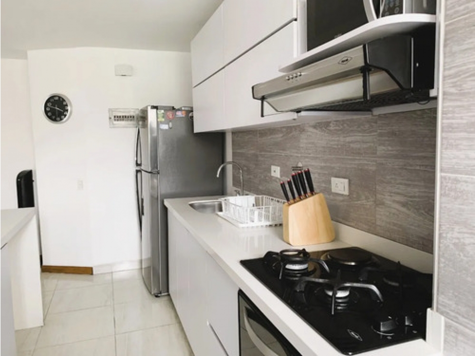 Apto amoblado en venta Patio Bonito 53 m², piso alto, 1 hab — foto 5