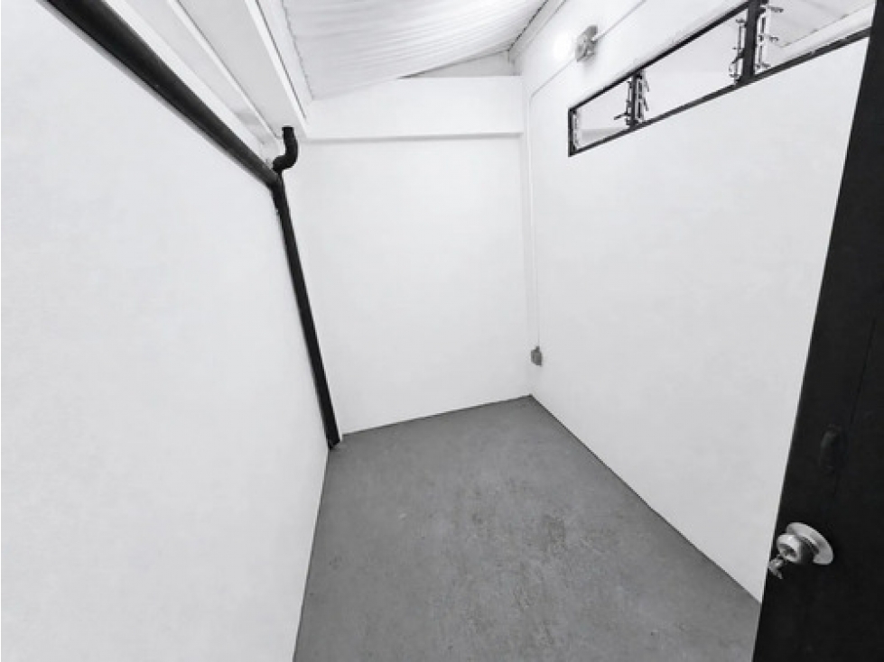 Bodega en arriendo cerca a San Diego Medellín 120 m² con oficina — foto 6