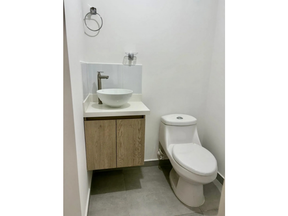 Local comercial en venta o arriendo Itagüí La Gloria 97 m² — foto 3
