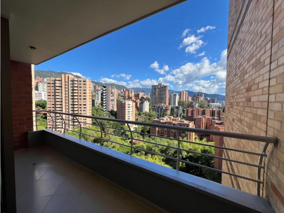 Apto moderno en arriendo Loma de los Parra El Poblado 140 m² — foto 4