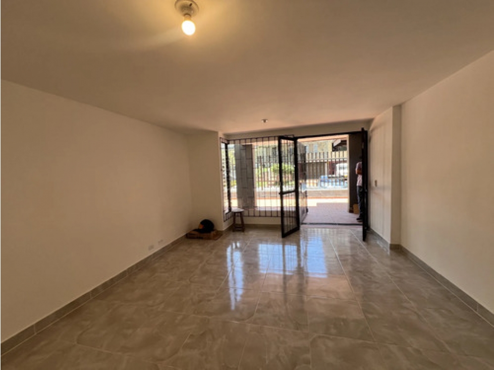 Apartaestudio o local en venta Santa Teresita Laureles 33,6 m² — foto 3