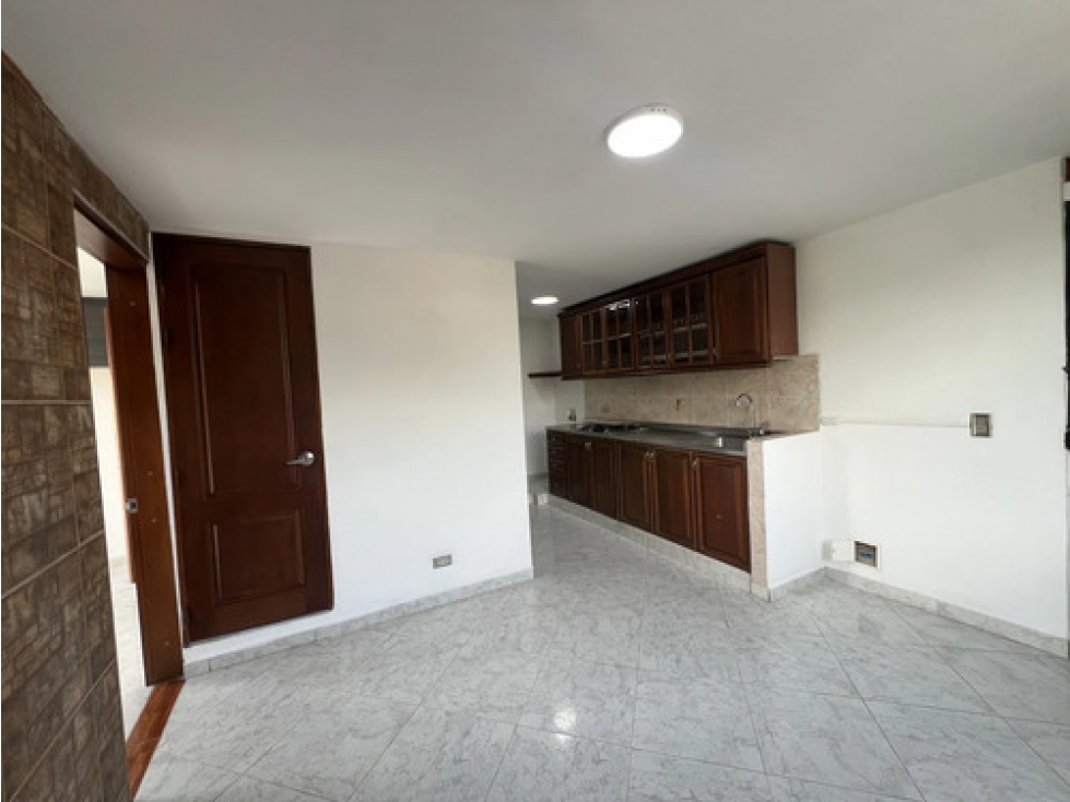 Apto en arriendo Belén Medellín, 2 habitaciones cerca Metroplús — foto 2
