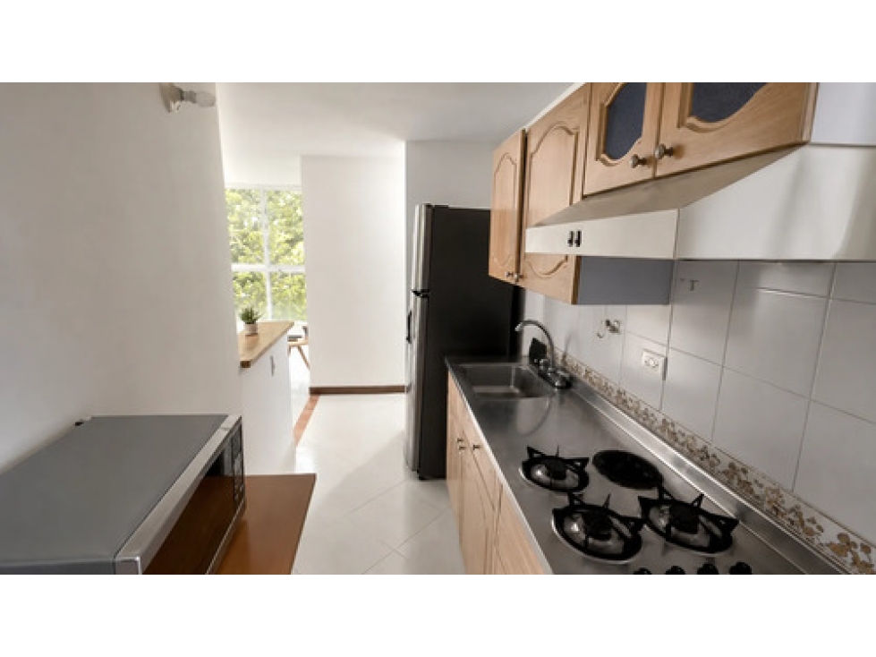 Apto amoblado en arriendo San Julián El Poblado, piso 12, 3 hab — foto 2