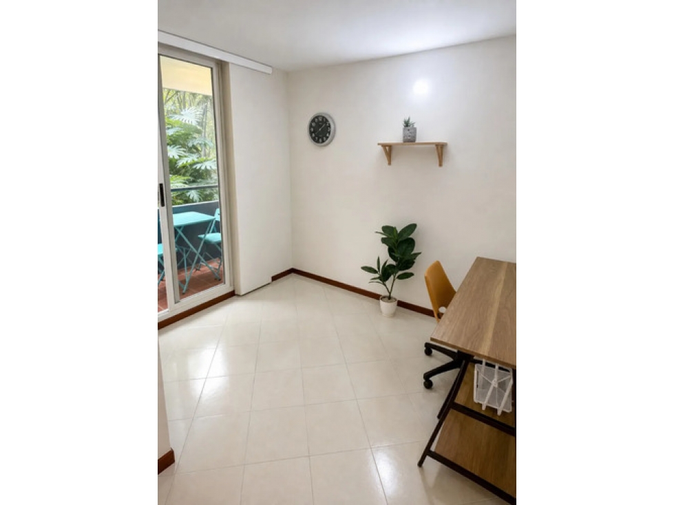 Apto amoblado en arriendo San Julián El Poblado 78 m², 3 hab — foto 3