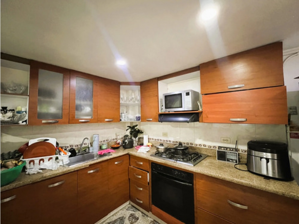 Apto en venta Santa Teresita La América 101 m², 3 hab + estudio — foto 3