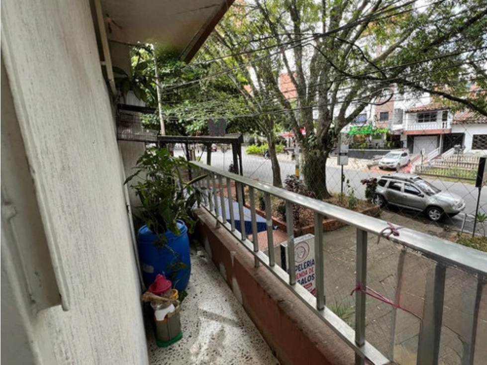 Apto en venta Santa Teresita La América 101 m², 3 hab + estudio — foto 4