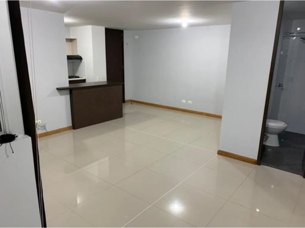 Apto en venta Cabañas Bello 80,5 m², piso 17, 3 hab, Club House — foto 2