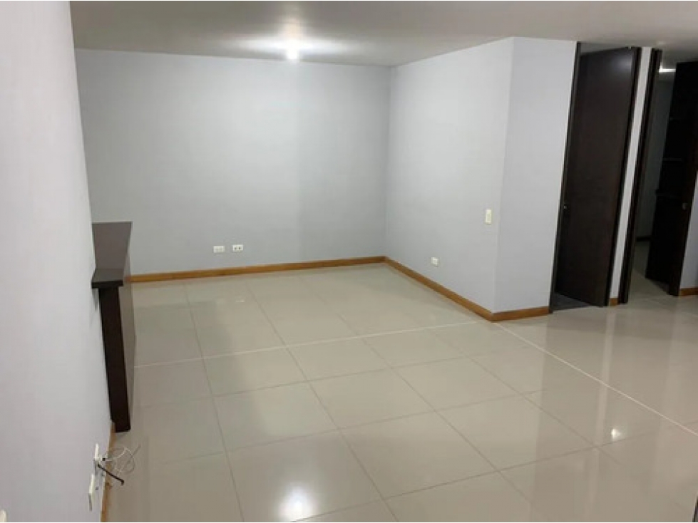 Apto en venta Cabañas Bello 80,5 m², piso 17, 3 hab, Club House — foto 4