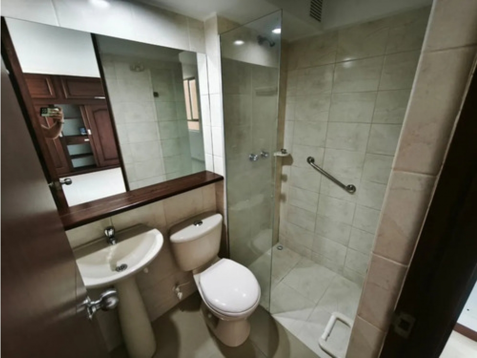 Apto en venta Cabañas Bello 71 m², piso 17, 3 hab, cerca al Metro — foto 4