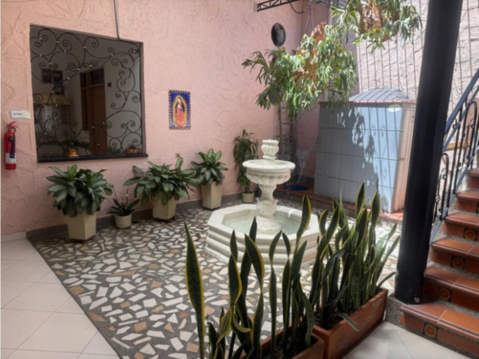 Casa comercial en arriendo Laureles 308 m², alto flujo — foto 4