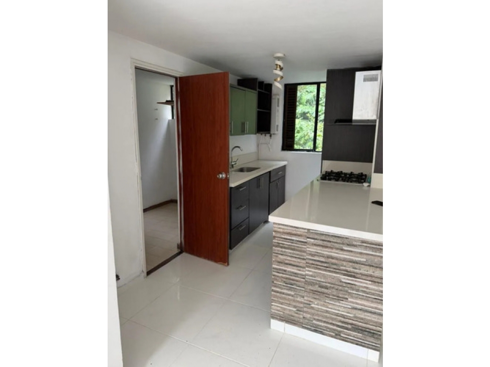 Apto en venta San Diego El Poblado 96 m², 3 hab + servicio — foto 3