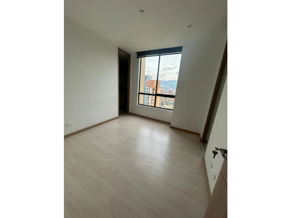 Apto en arriendo Castropol El Poblado 90 m², 2 hab, 2 garajes — foto 3