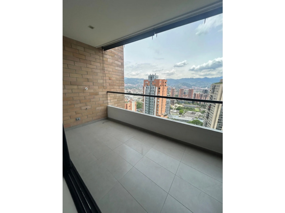 Apto en arriendo Castropol El Poblado 90 m², 2 hab, 2 garajes — foto 4