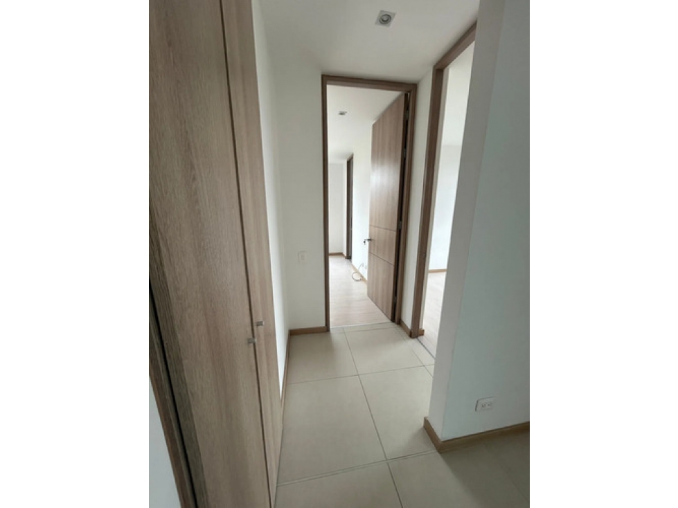 Apto en arriendo Castropol El Poblado 90 m², 2 hab, 2 garajes — foto 6