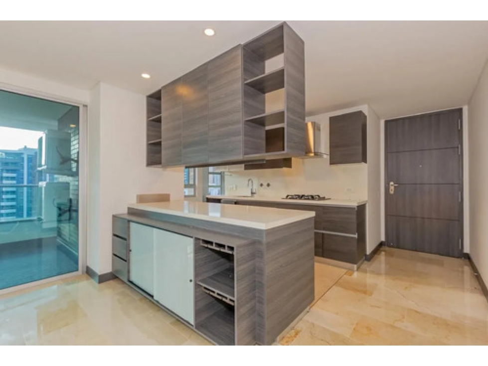 Apto en venta Castropol El Poblado 138 m², 4 hab, aire acondicionado — foto 2