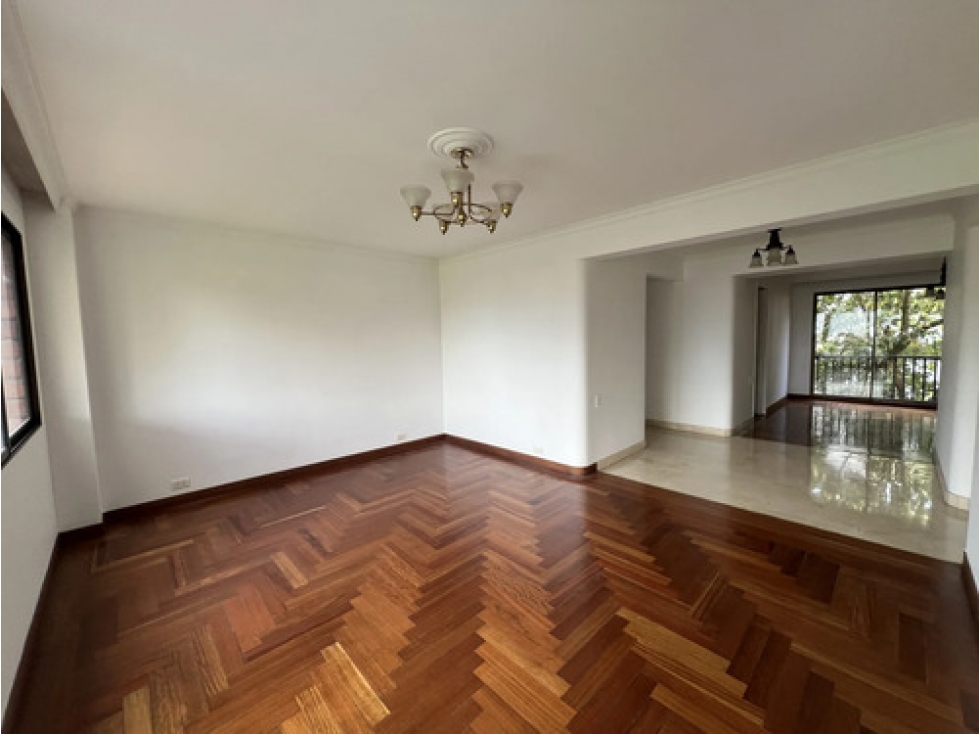 Apto en arriendo San Lucas Envigado 180 m², 3 hab + servicio — foto 3