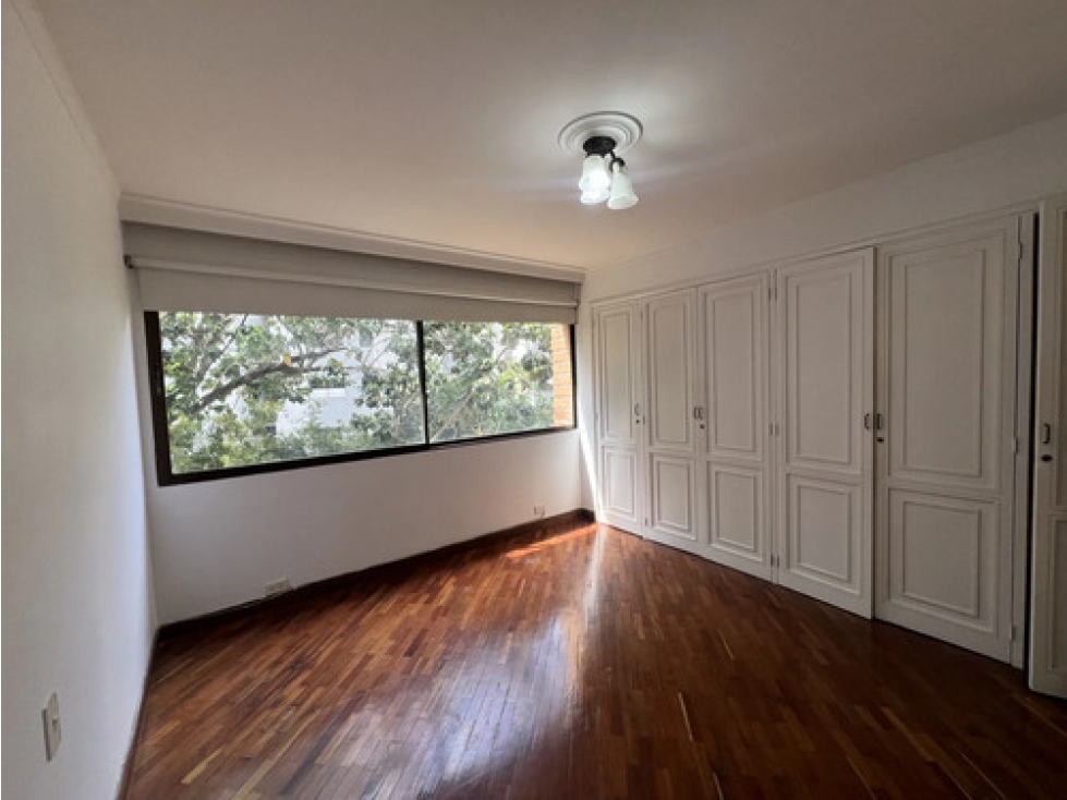 Apto en arriendo San Lucas Envigado 180 m², 3 hab + servicio — foto 5