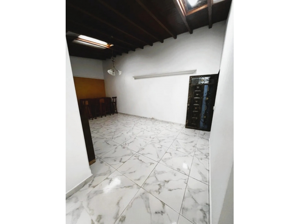 Apto en arriendo Simón Bolívar La América 85 m², cerca San Juan — foto 2