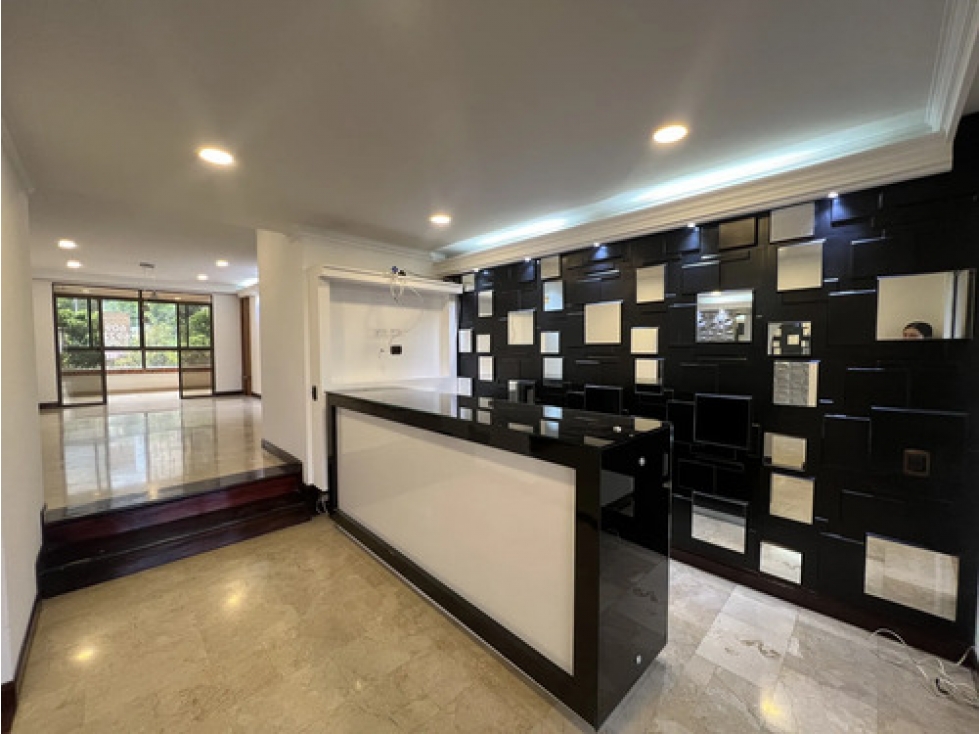 Apto en arriendo San Julián El Poblado 270 m², 4 balcones — foto 3