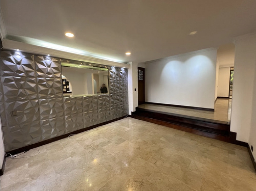 Apto en arriendo San Julián El Poblado 270 m², 4 balcones — foto 6