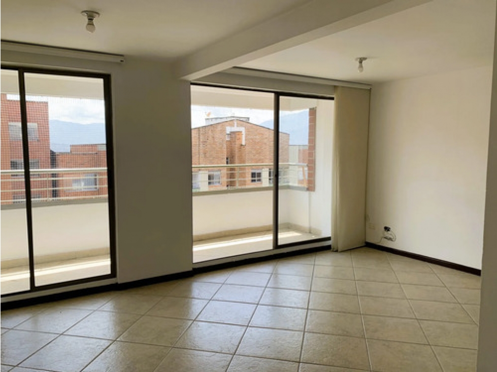 Apto en arriendo Loma de los Bernal 100 m², piso 19, 3 hab — foto 5