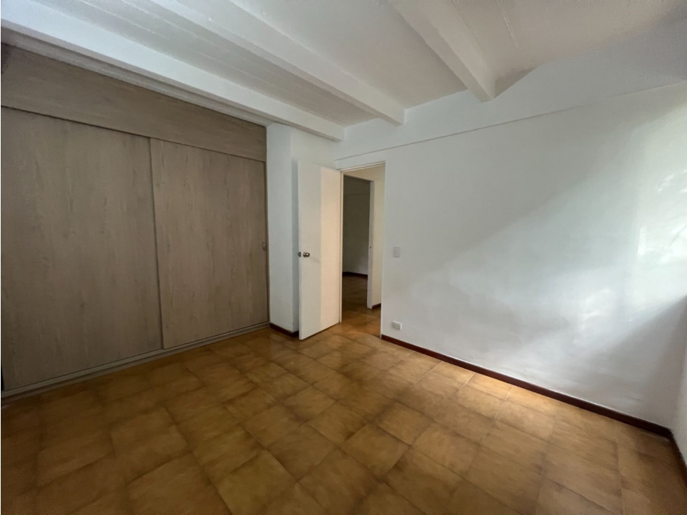 Apto en arriendo San Diego Medellín, 3 hab + servicio, garaje — foto 6