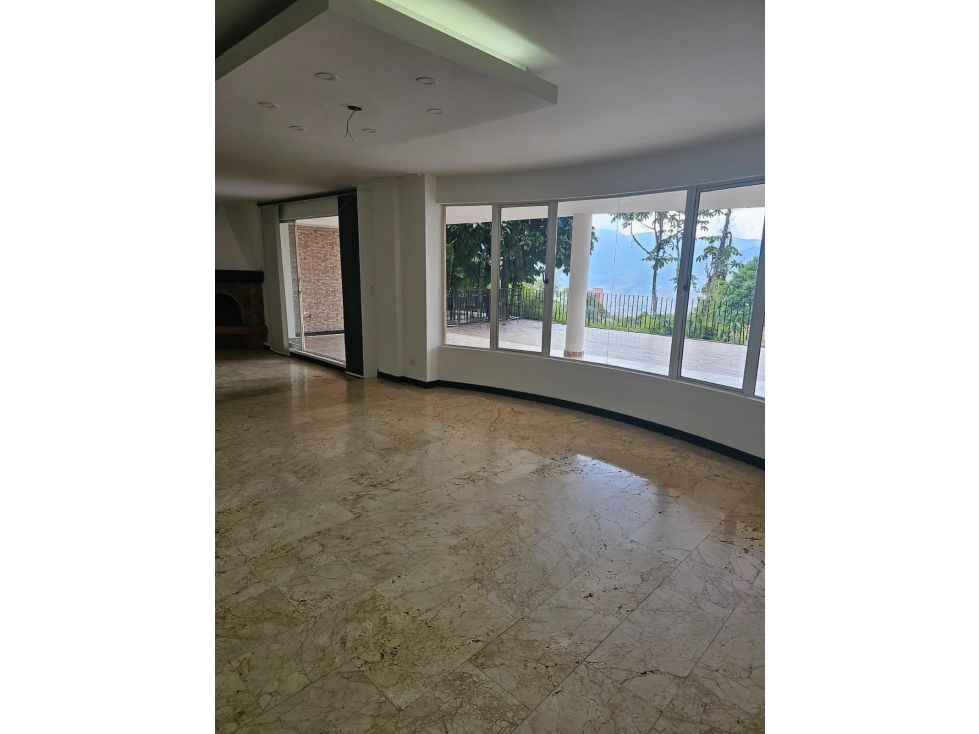 Casa en venta Altos del Poblado 420 m², 5 hab, terraza — foto 3