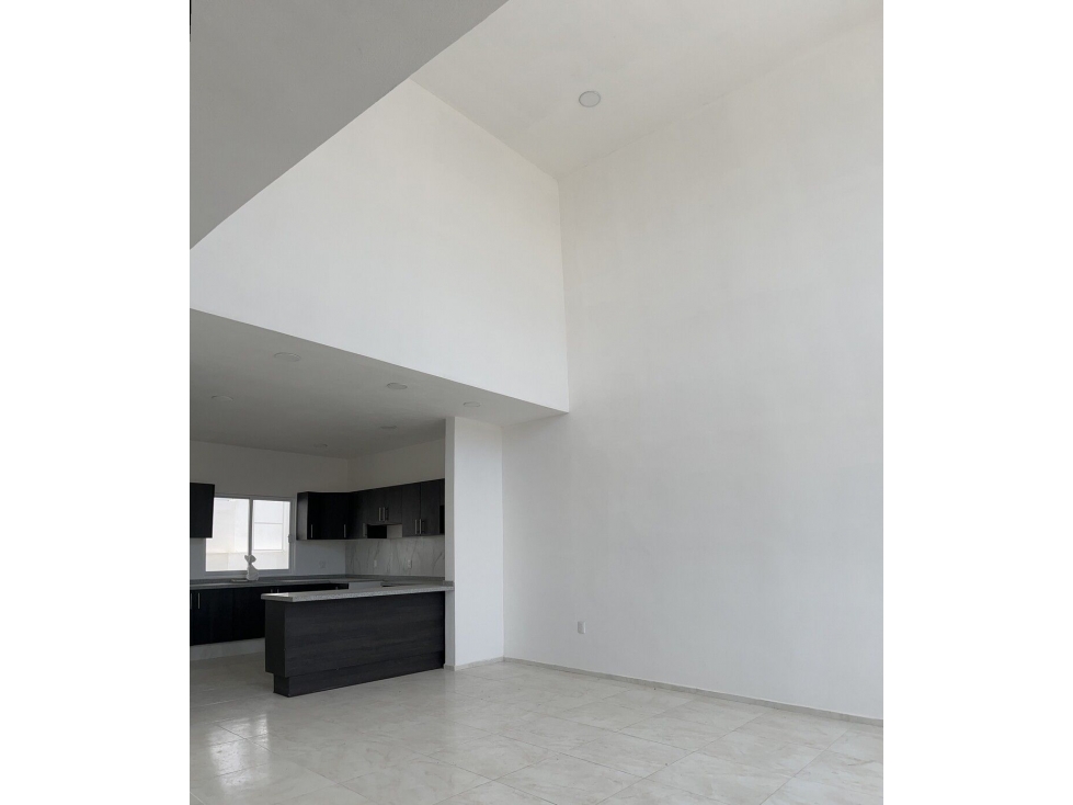 Casa en Venta en Santa Fe, Corregidora, 4 Recámaras, 4.5 Baños, Recámara en PB - 2
