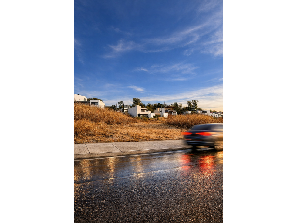 Terreno en venta en Lomas de Juriquilla, 250 m2, 10 m de frente x 25 m de fondo - 3