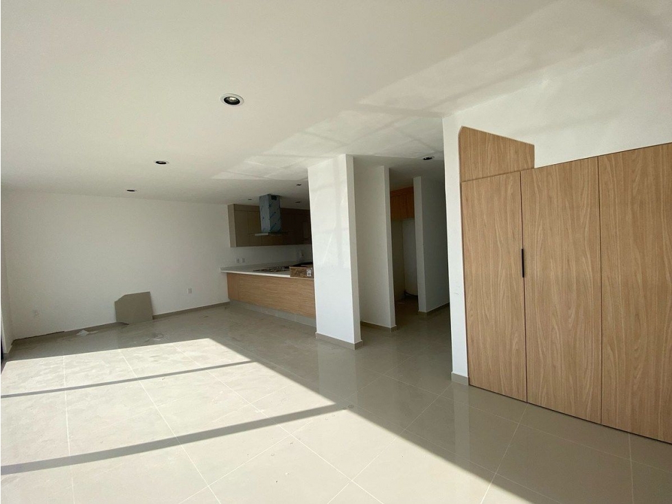Casa en venta en Preserve Juriquilla, 3 Recámaras, 2.5 Baños, 2 Autos, Jardín - 2