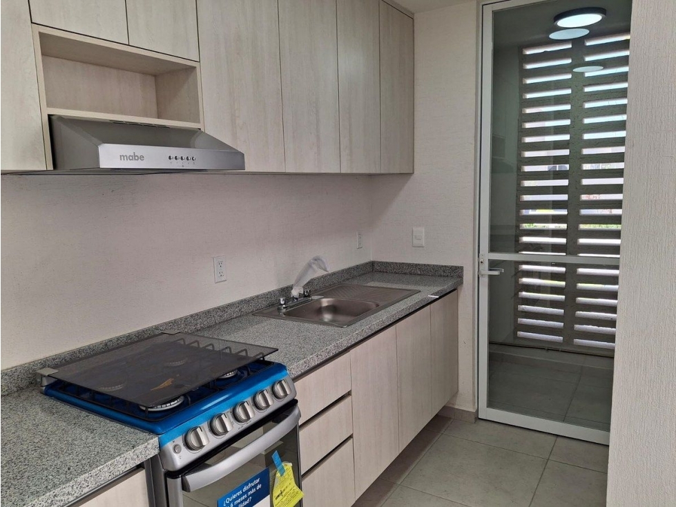 Entre el Refugio y Zibatá, Departamento de 2 Niveles con Roof Garden Privado - 2