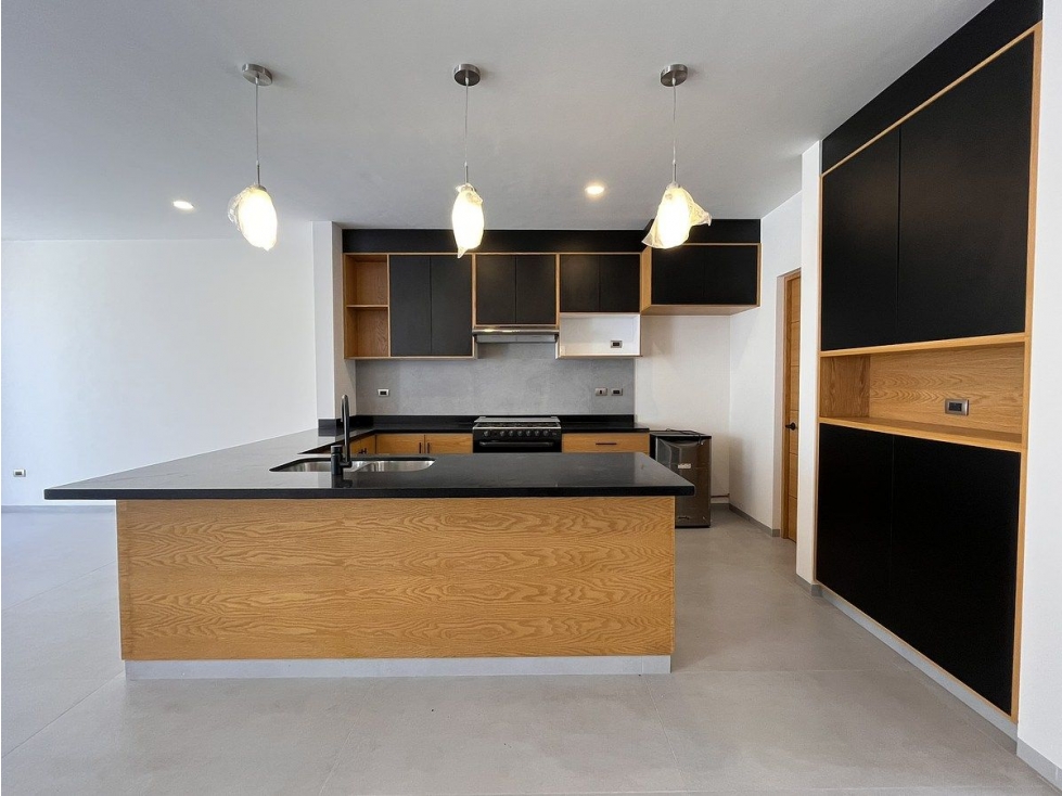 Casa en venta en Cañadas del Arroyo, Recámara en PB, Hermoso Diseño de Autor - 3