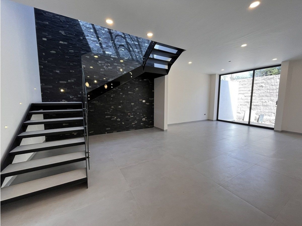 Casa en venta en Cañadas del Arroyo, Recámara en PB, Hermoso Diseño de Autor - 4