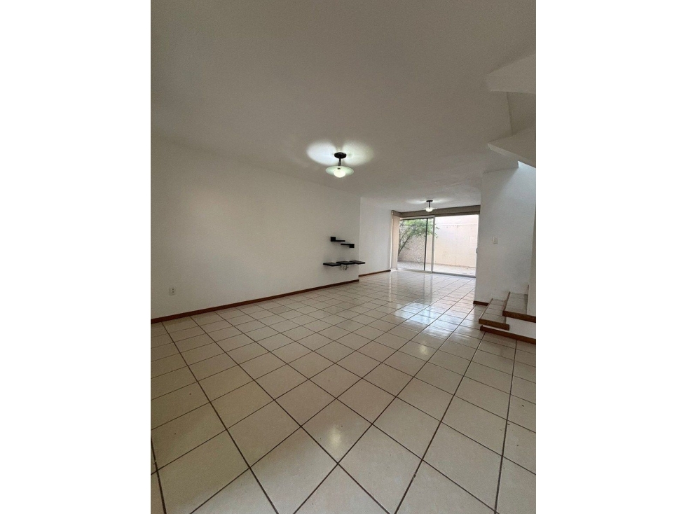 Casa en venta en Real del Bosque, 3 Recámaras, 2.5 Baños. C.197 m2, Hermosa ! - 6