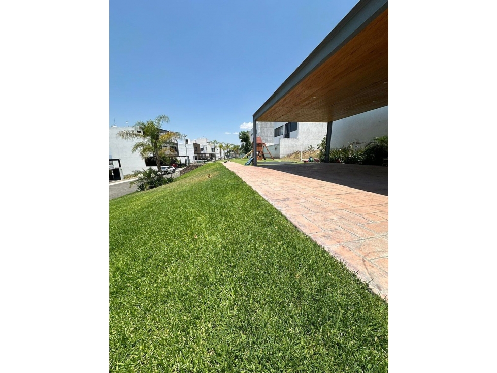 Terreno en venta en Punta Esmeralda, 160 m2 - 10 Frente, 16 de Fondo - 3