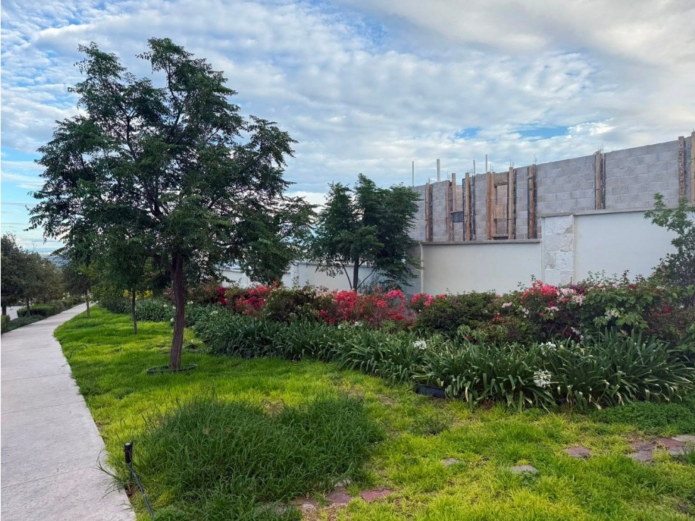 Departamento en venta en Mayorazgo, 2 Recámaras, 2 Baños, Sala TV, Alberca - 4