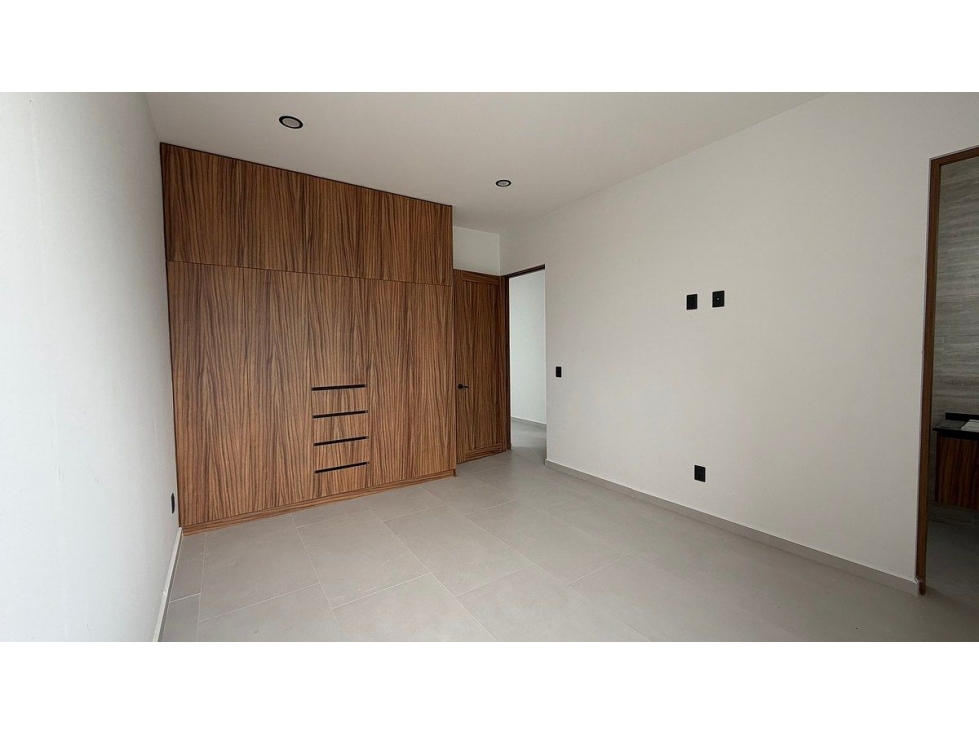 Casa en venta en Santa Fe, Corregidora . Doble Altura, 4 Recámaras, Hermosa !! - 4
