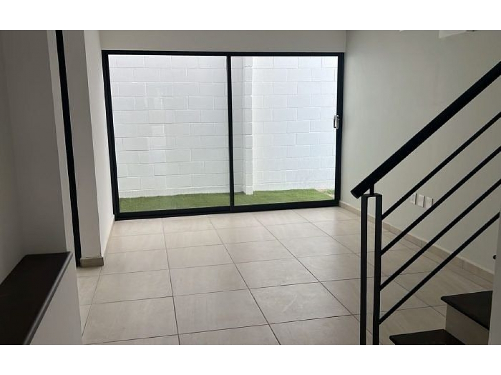 Casa en venta en Zona Los Candiles, 3 Recámaras, 2.5 Baños, Alberca, Hermosa! - 4