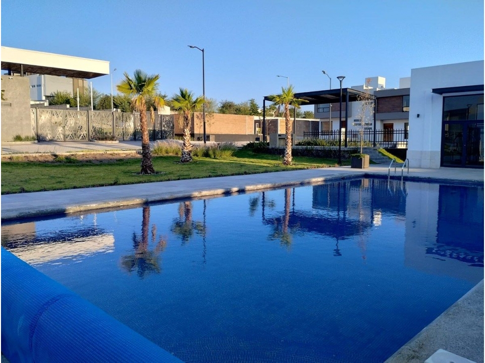 Casa en venta en Zona Los Candiles, 3 Recámaras, 2.5 Baños, Alberca, Hermosa! - 5