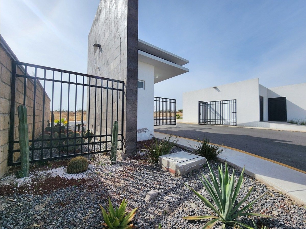 Terreno en venta en Juriquilla, San Isidro de 177.28 m2 - Listo para construir. - 6