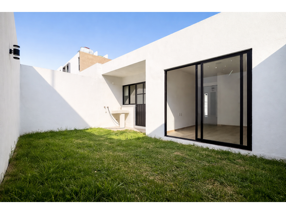 Casa en Venta en Corregidora, de UNA PLANTA, San Sebastían, HERMOSA ! - 2