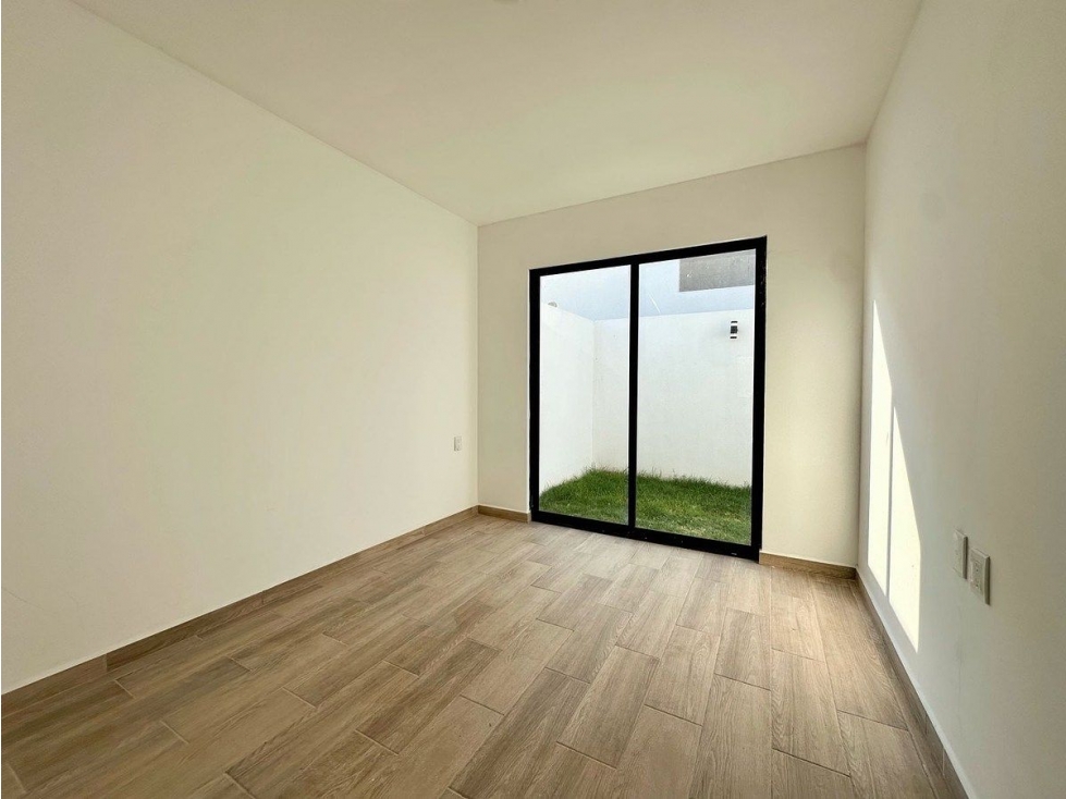 Casa en Venta en Corregidora, de UNA PLANTA, San Sebastían, HERMOSA ! - 4