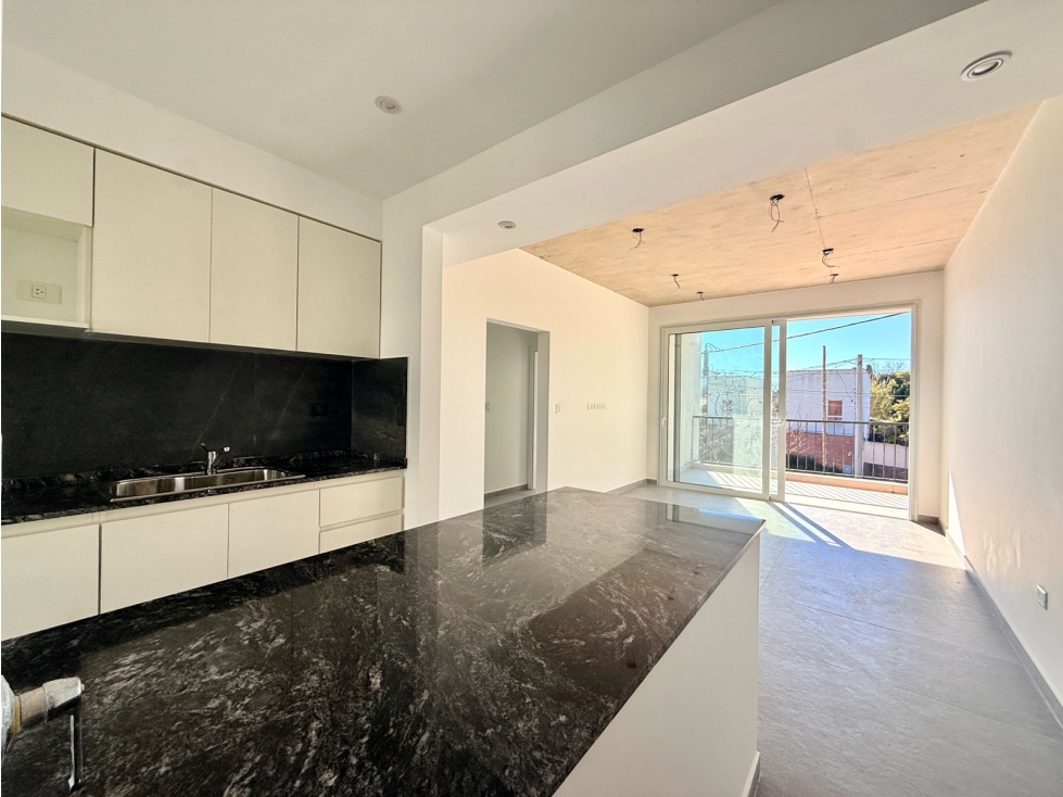 Departamento a estrenar 3 ambientes en venta en lujan centro con balcón y cochera