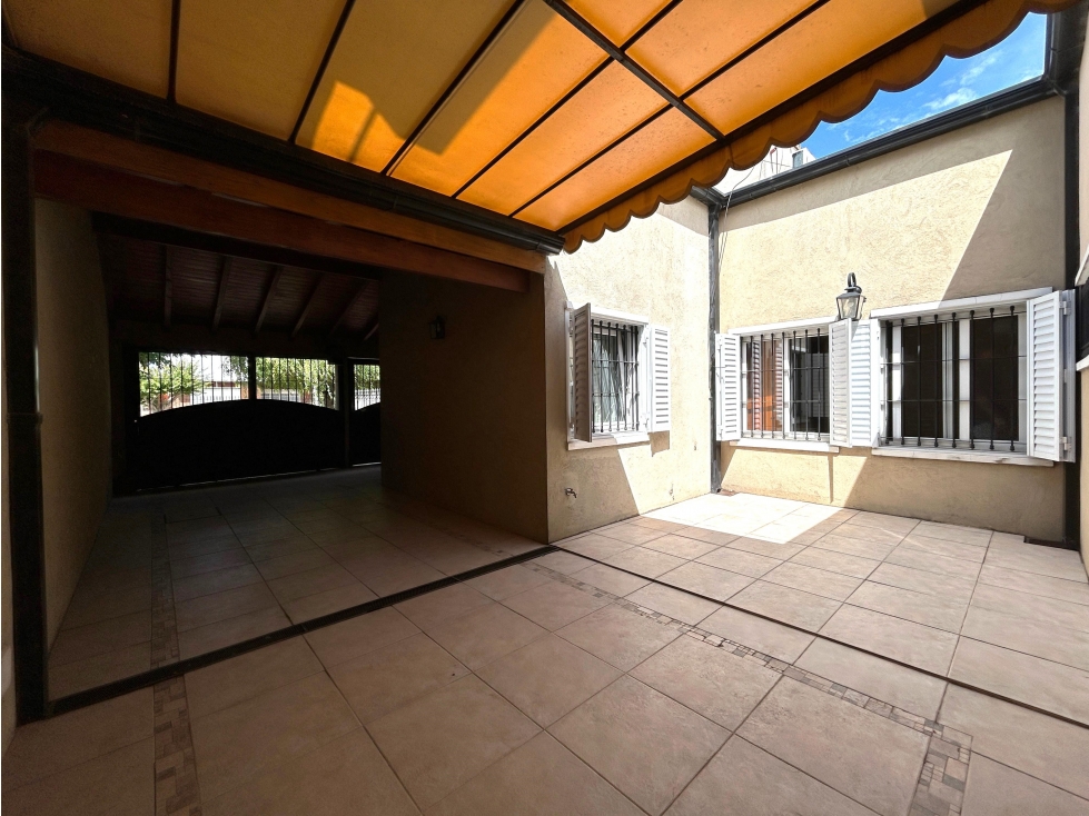 Casa a la venta en lujan centro Dr. Muñiz 1290 apta credito hipotecario — foto 4