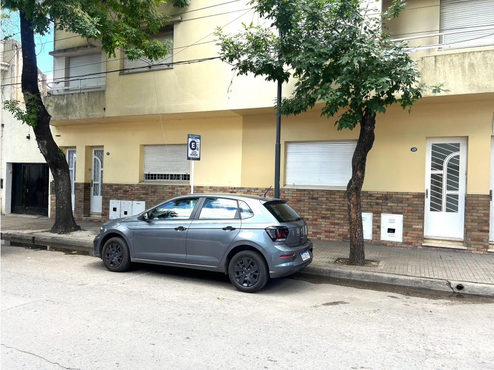Departamento 4 ambientes en venta en lujan centro planta baja con patio — foto 2