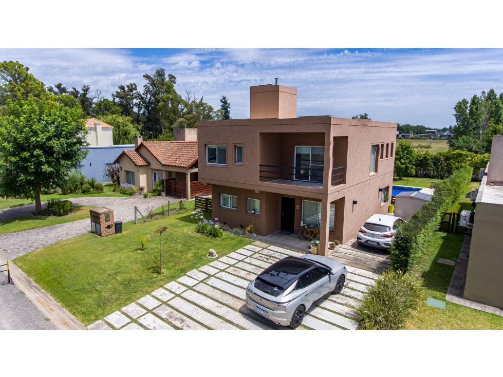 Casa de 5 ambientes en venta en barrio cerrado lujan del sol apta credito hipotecario con piscina — foto 3