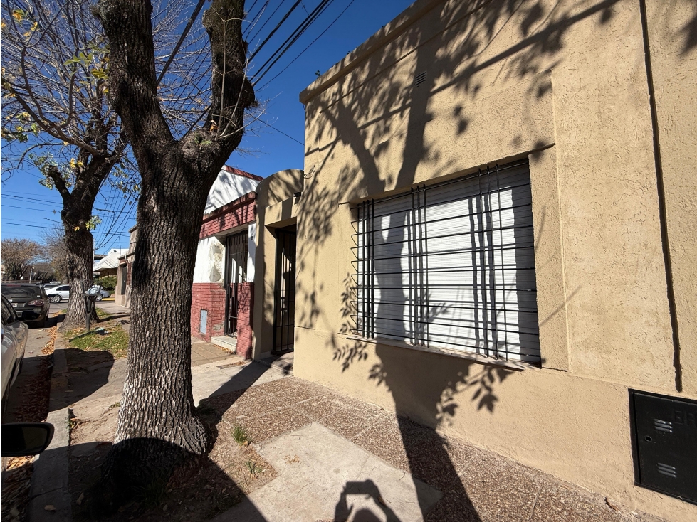 departamento 3 ambientes en venta en lujan centro planta baja con patio apto crédito — foto 2