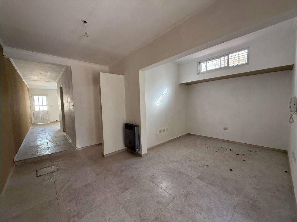 departamento 3 ambientes en venta en lujan centro planta baja con patio apto crédito — foto 3
