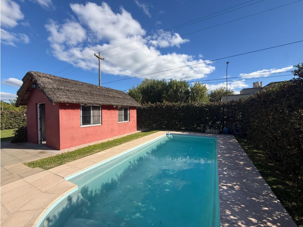 casa quinta con pileta en venta en jauregui belgrano e italia — foto 2
